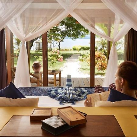 Pearl Beach Resort Gili Asahan Buitenkant foto