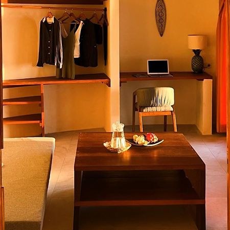 Pearl Beach Resort Gili Asahan Buitenkant foto