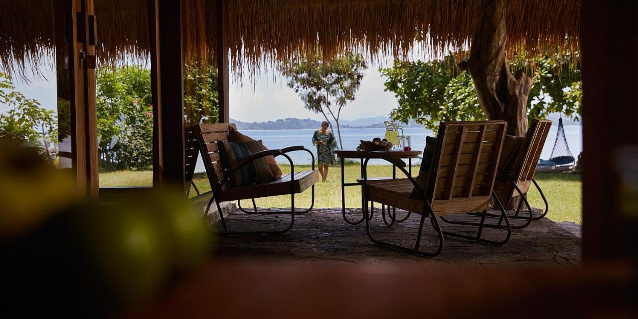 Pearl Beach Resort Gili Asahan Buitenkant foto