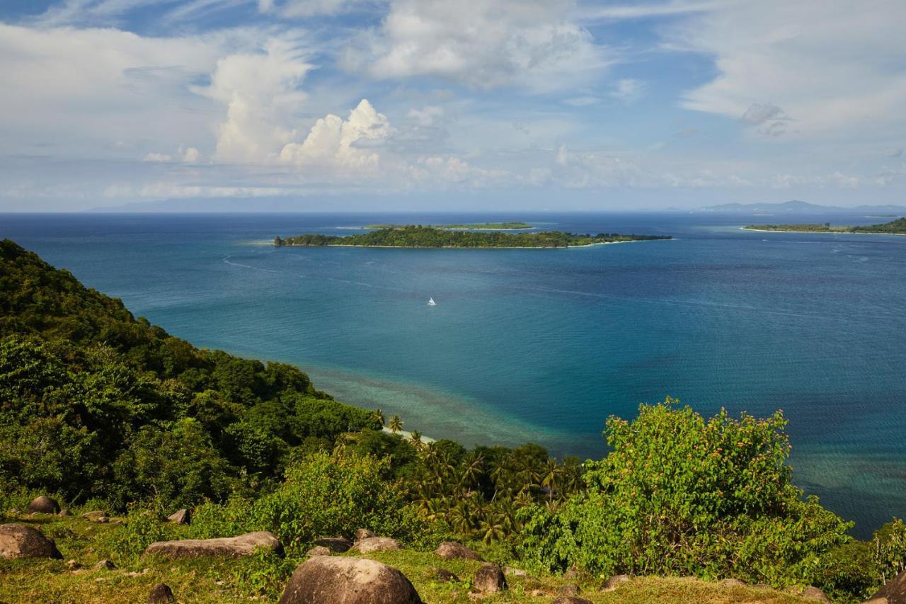Pearl Beach Resort Gili Asahan Buitenkant foto